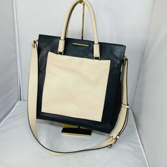 Marc by Marc Jacobs leather know when to fold em Nicky bag Two Toned color-block - Picture 1 of 8